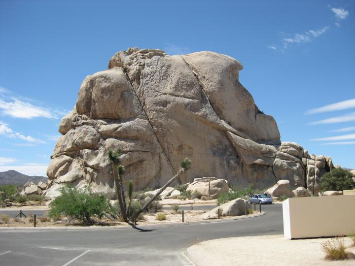 Big rock shaped like a face yes it talks too